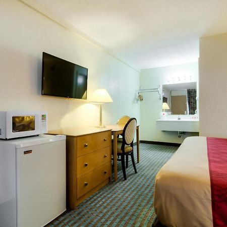 Econo Lodge Shorewood Rom bilde