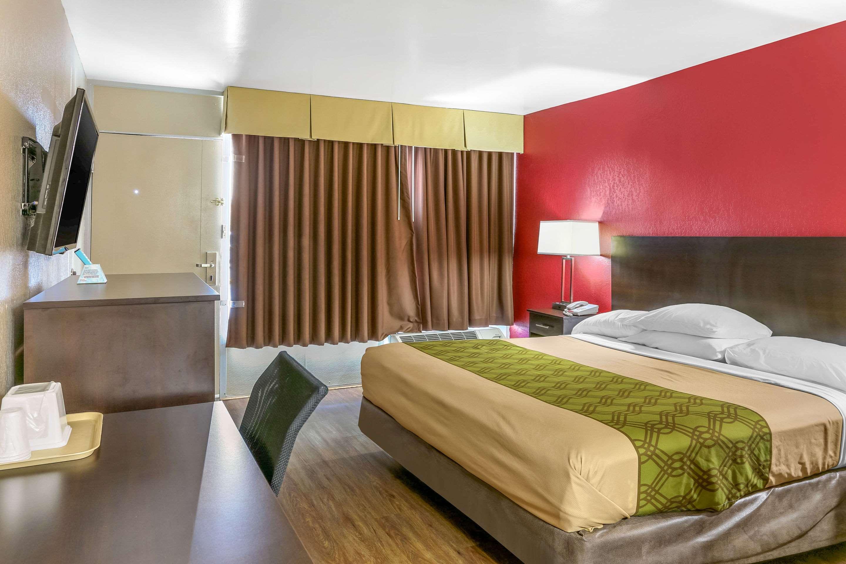 Econo Lodge Shorewood Eksteriør bilde