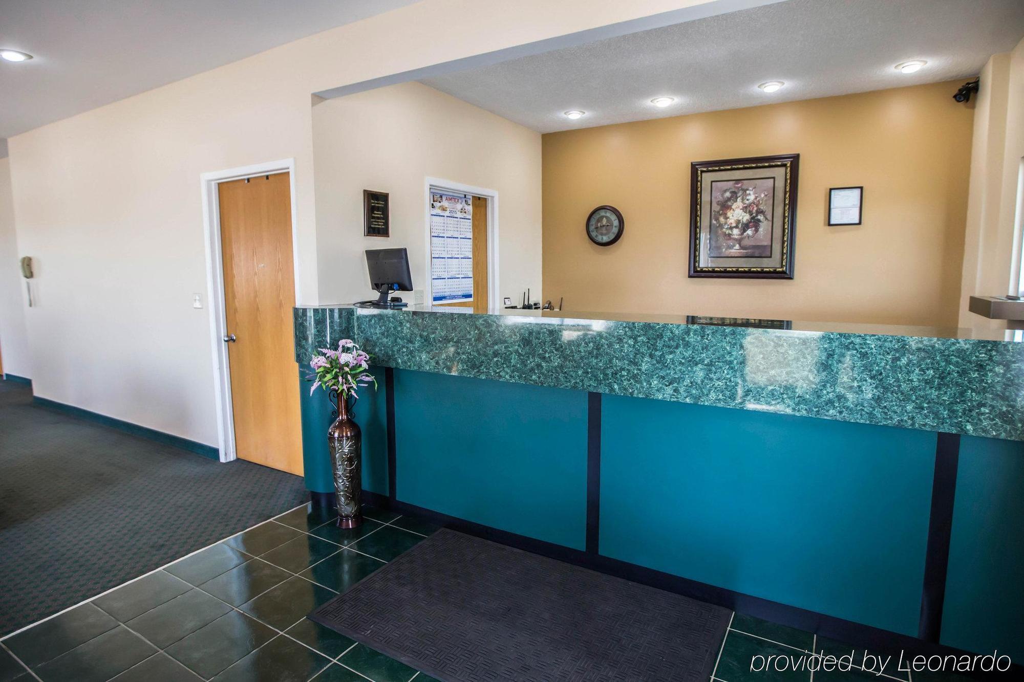 Econo Lodge Shorewood Eksteriør bilde